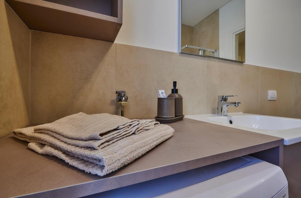 Lecco Lake Apartments Villa Liberty ภายนอก รูปภาพ